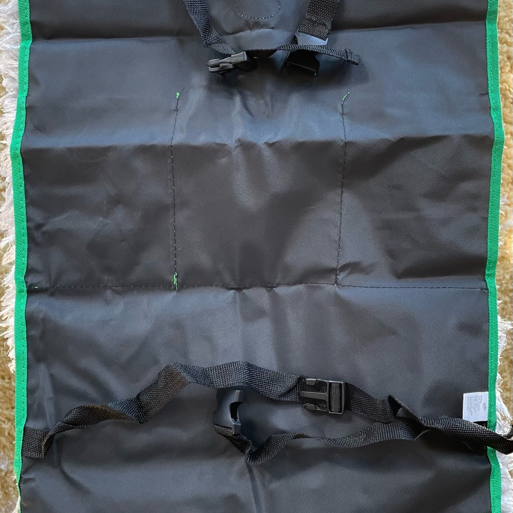 🐶New with tags 2PK PET BACKSEAT PROTECTORS DURABLE & WATERPROOF ORGANIZING MATS - Picture 4 of 4